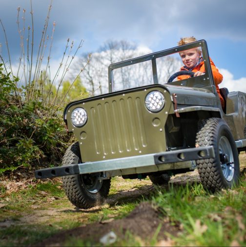 mini-jeep-buitenactiviteiten