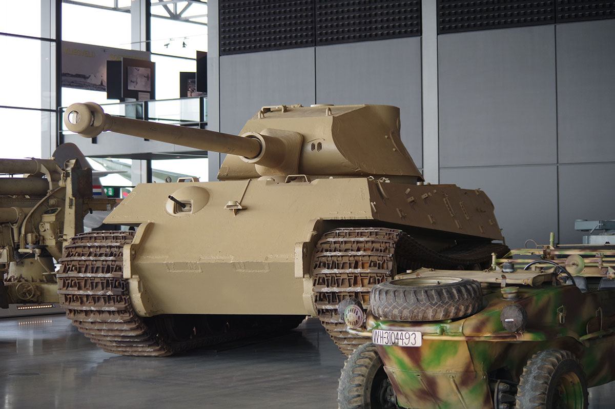 Tiger II in het NMM