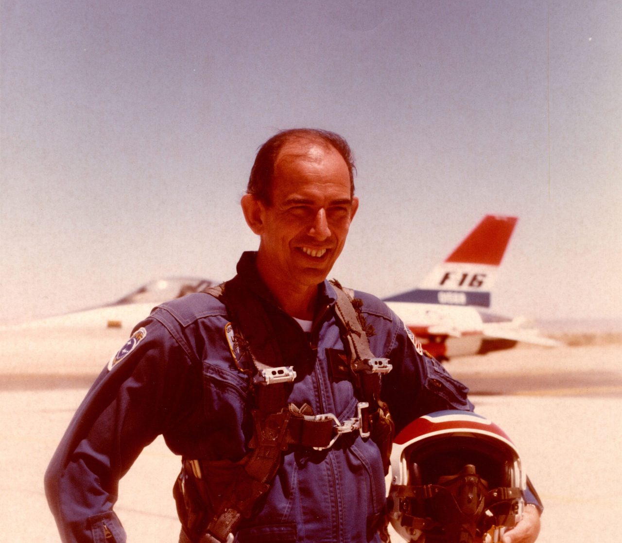 Phil Oestricher, testpiloot YF-16