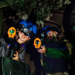 Spannende lasergame-missie in de vakantie