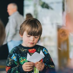 Vredesvlucht - maak een vredesduif in de vakantie