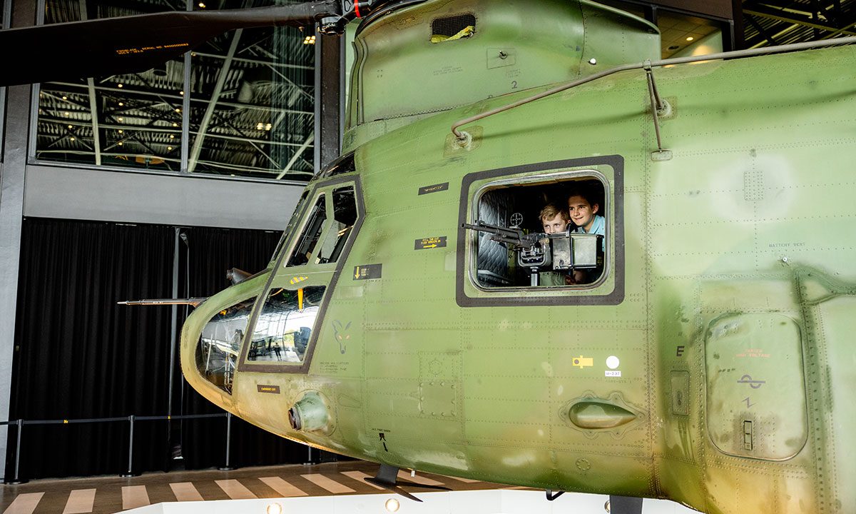 Neem een kijkje in de Chinook.