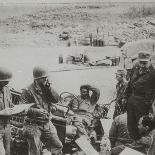 Korea-oorlog: bataljonsstaf aan het werk, voorjaar 1951.