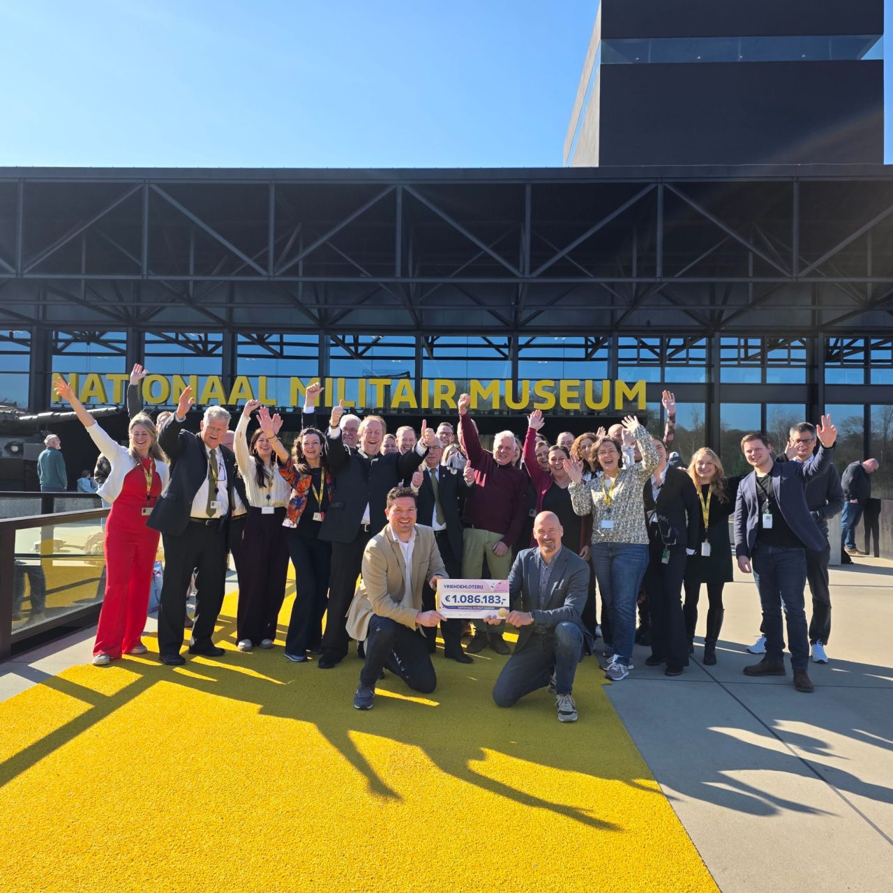 Ontvangst cheque VriendenLoterij ter waarde van €1.086.183