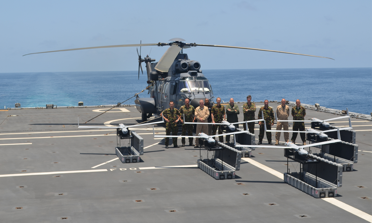 Zestal ScanEagle aan boord van de Zr.Ms. Rotterdam.